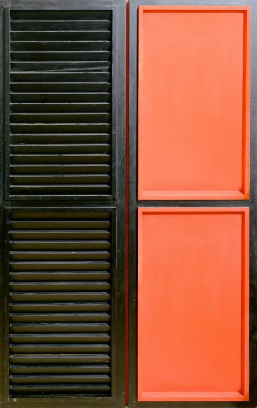 1962<br>La persiana rossa<br>smalto industriale su anta di persiana e telaio in legno su tavola<br>cm 170x100