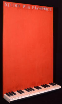 1963<br>Studio per pianoforte<br>smalto industriale e tasti di legno applicati su tavola<br>cm 115x80x15