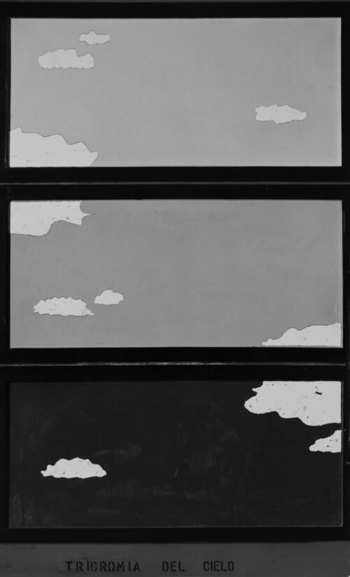 1963<br>Tricromia del cielo<br>smalto industriale e collage di legno su tavola<br>cm 200x120