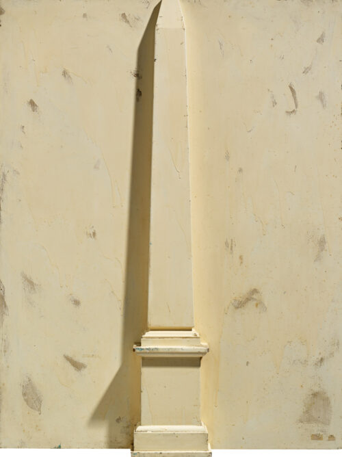 1963<br>'Obelisco'<br>smalto industriale e obelisco in legno su tavola<br>cm 115x90