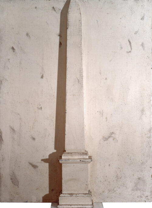 1963<br>'Obelisco'<br>smalto industriale e obelisco in legno su tavola<br>cm 115x85