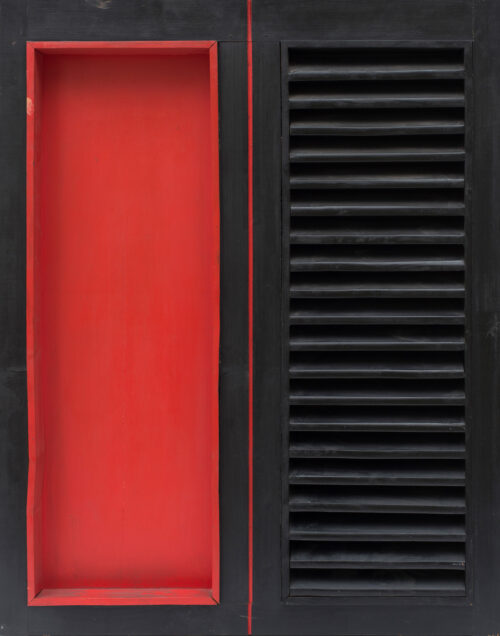 1972 (72-64)<br>smalto industriale, anta di persiana, telaio di legno su tavola<br>cm 100x80