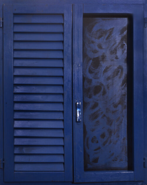 1977<br>' Persiana senza battente '<br>smalto industriale, tempera, anta di persiana,anta con maniglia,cardini,telaio di legno su tavola<br>cm 100x80x4,5