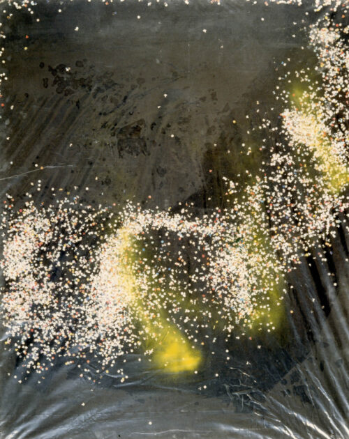 1982<br>' Orione '<br>pittura industriale, colore a spruzzo, coriandoli su tela, cellophane<br>cm 160x130